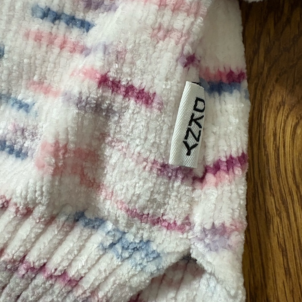 DKNY NWT Girls Confetti Soft Chenille Hooded Sweater Sz. Med. 10-12 - Picture 7 of 9